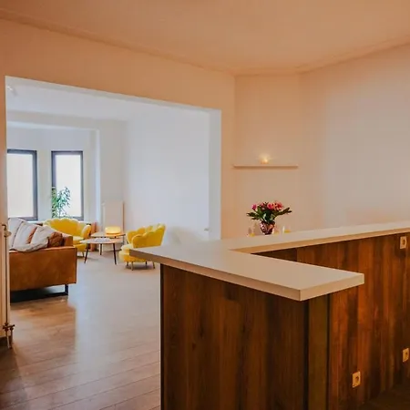 With Seaview Appartement *